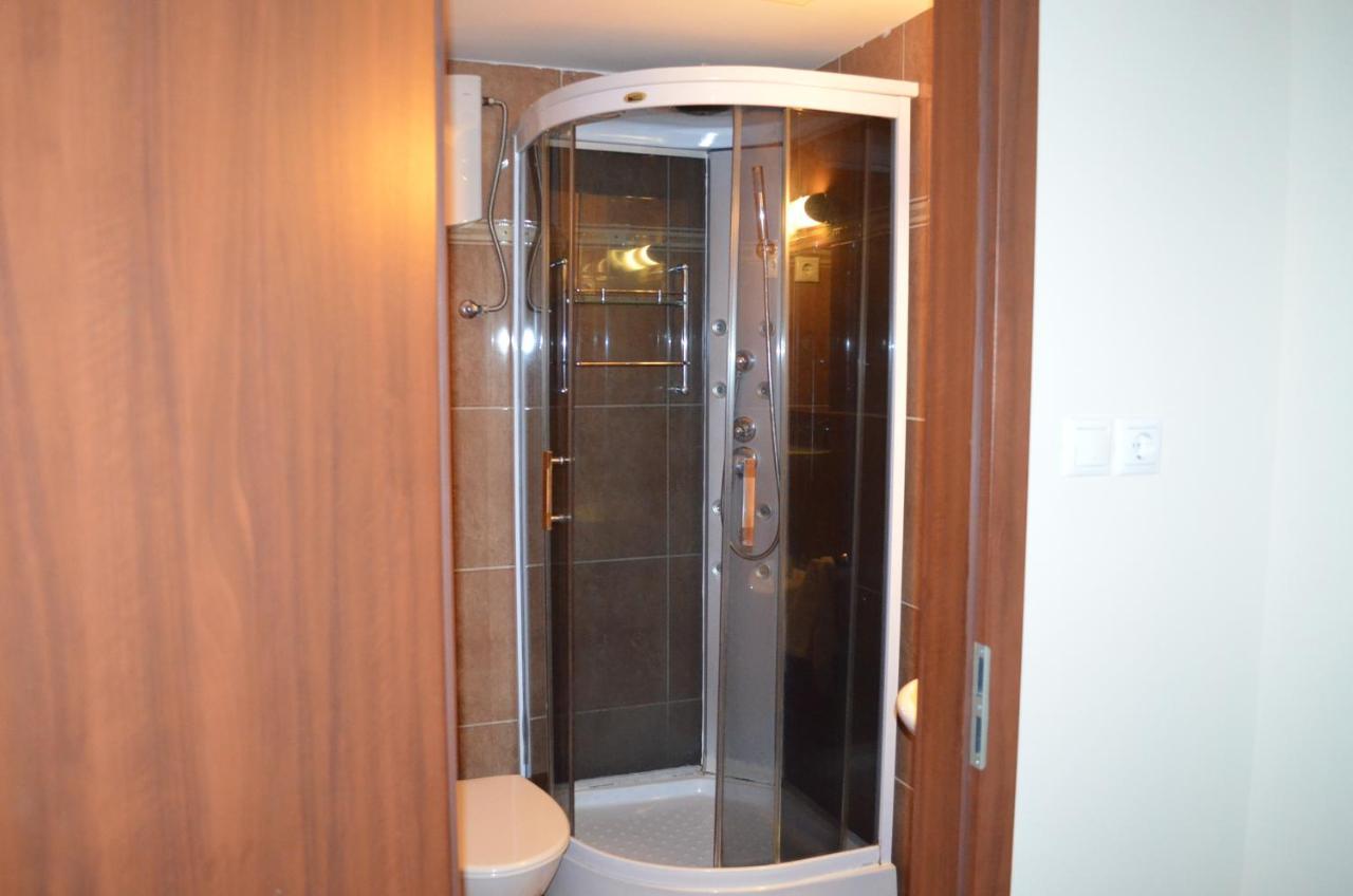 Holdfenyszallas Bed & Breakfast Szeged Bagian luar foto