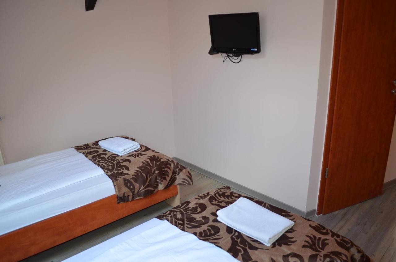Holdfenyszallas Bed & Breakfast Szeged Bagian luar foto
